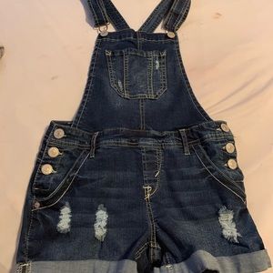Overall shorts